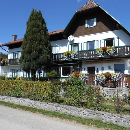 Pension Gierlinger Aflenz Kurort Luaran gambar